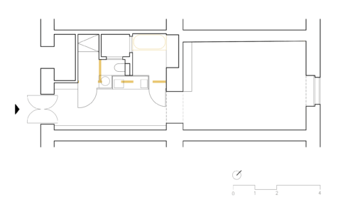 Grundriss der kleinen Wohnung in Budapest mit eingezeichnetem Trennmöbel für Küche und Bad.