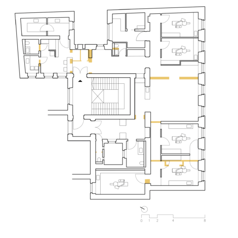 Grundriss der Zahnklinik mit markierten Behandlungsräumen und Funktionszonen.